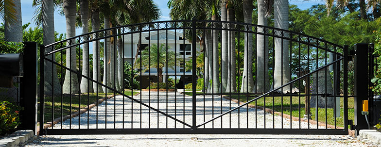 swing gate install Arcadia